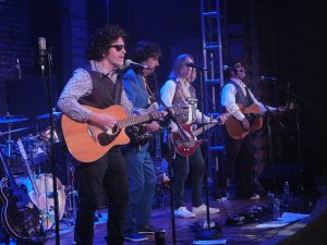 Traveling Wilbury Super Group